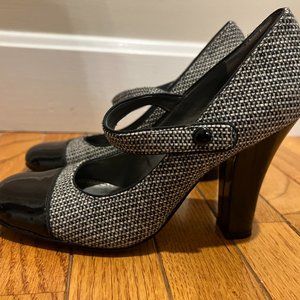 Tahari heels Mary Jane  Hoodstooth Patten Leather 4 inch Size 6.5